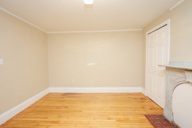 Building Photo - 83 S Main St