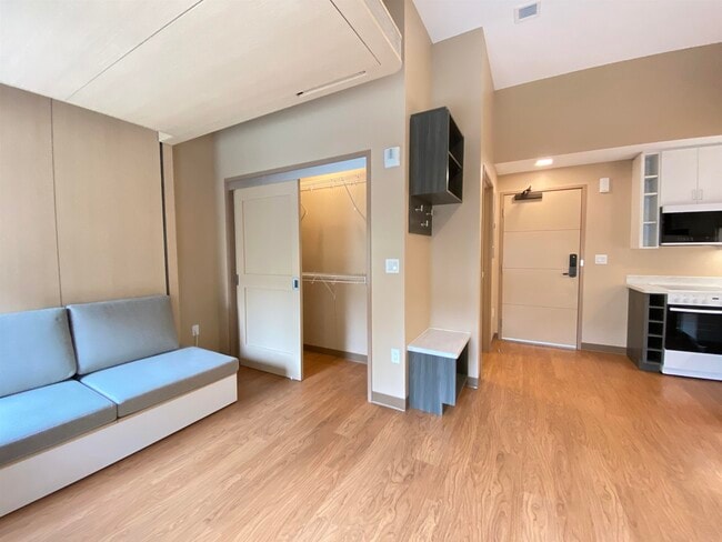 Building Photo - 83 Hanover St