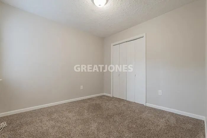 Building Photo - 3414 Aurelia Dr