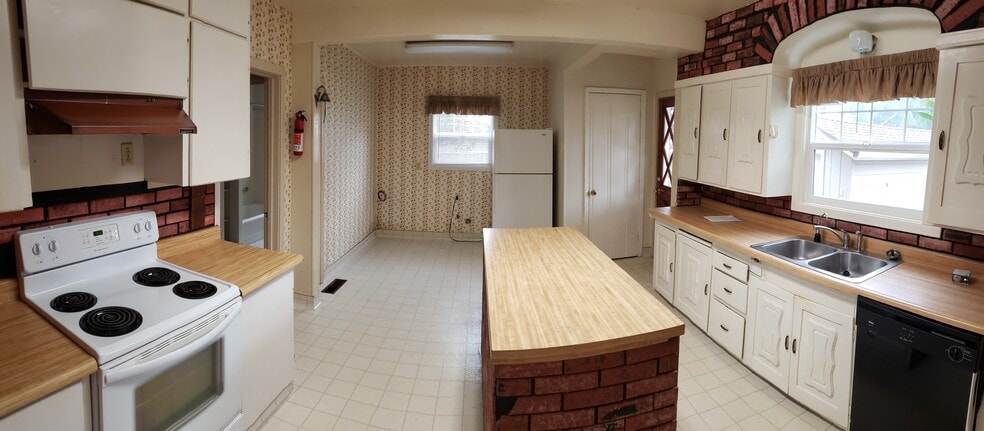 Building Photo - 2407 Ohio St