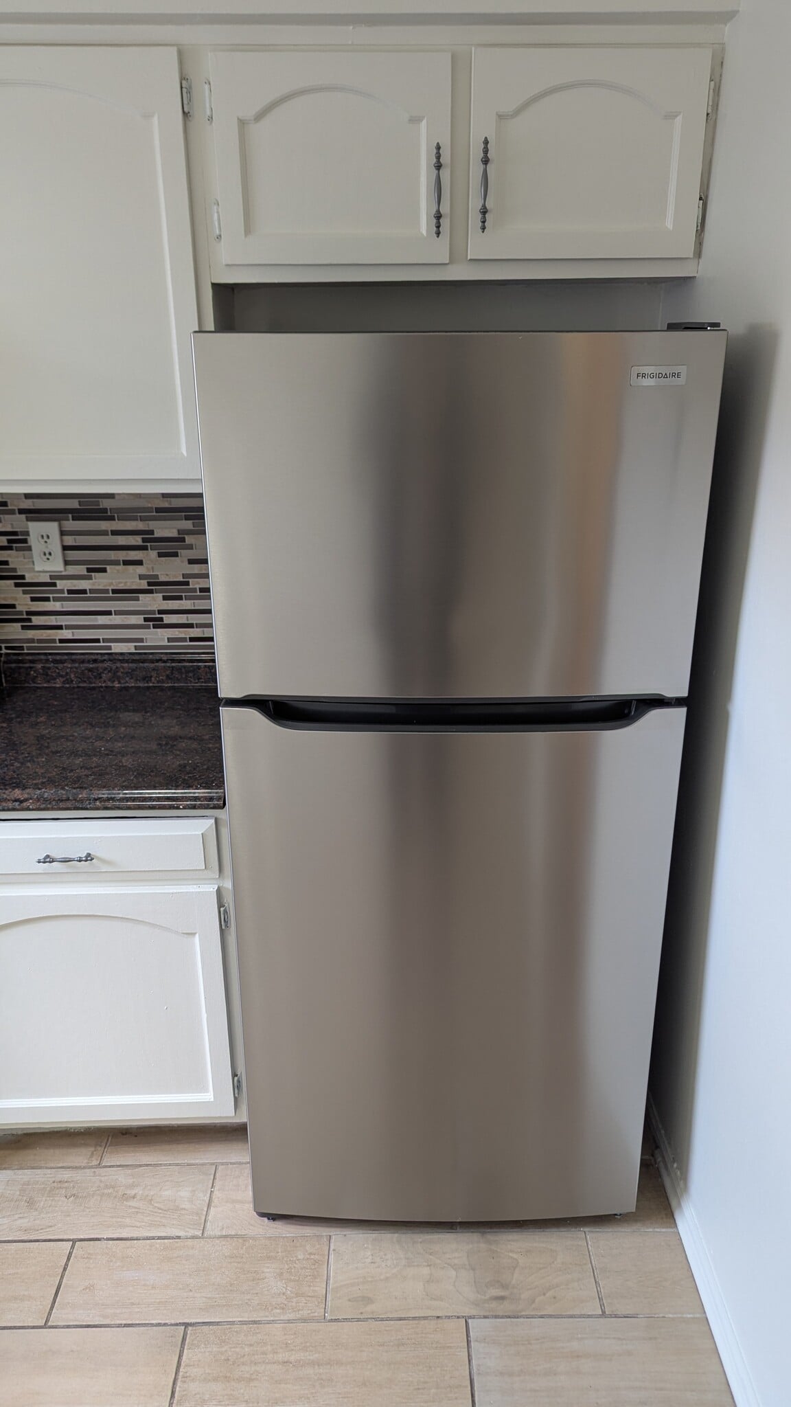 Kitchen - 1718 Redwood Ct