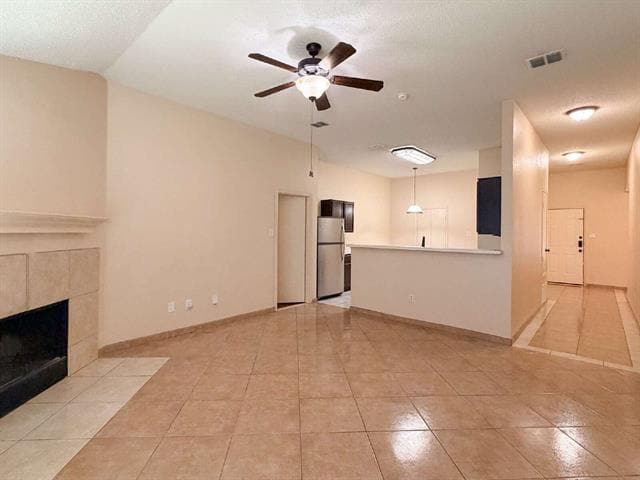 Building Photo - 1009 McKavett Dr