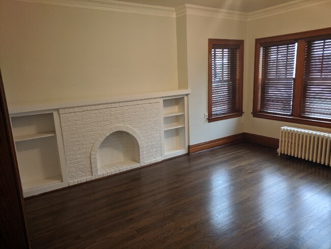 Building Photo - 1430 Maple Ave