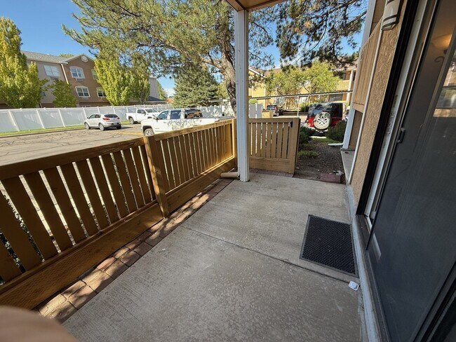 Building Photo - 1228 Ridge Meadow Ln