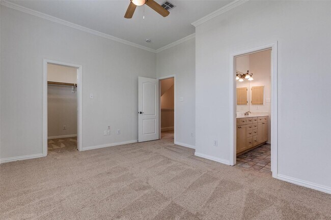 Building Photo - 1500 Pecos St