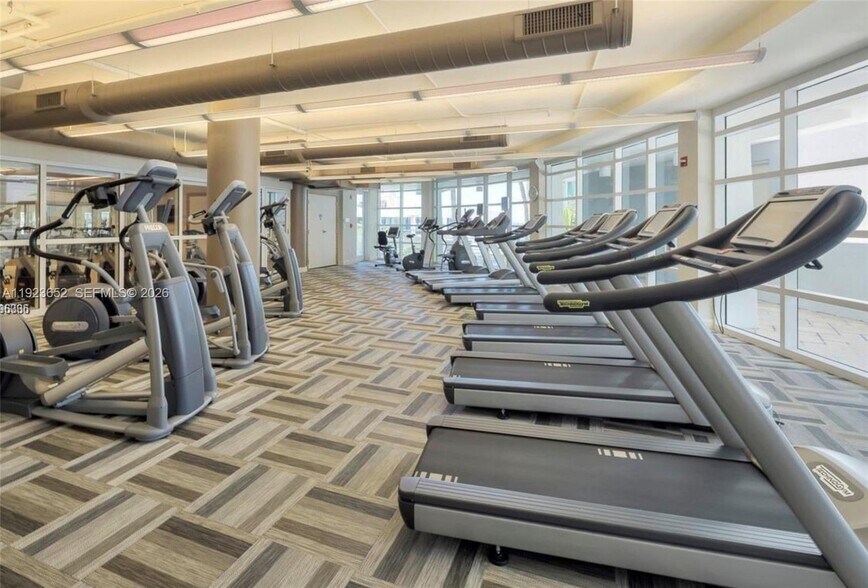 Building Photo - 253 NE 2nd St