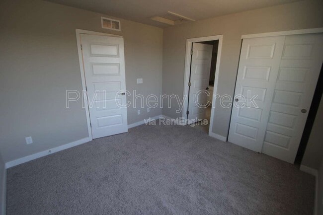 Building Photo - 2406 S Troy Ct