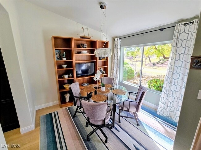 Building Photo - 10105 Hunter Springs Dr