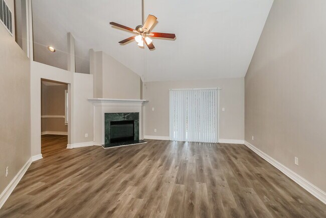 Building Photo - 275 Eagle Way