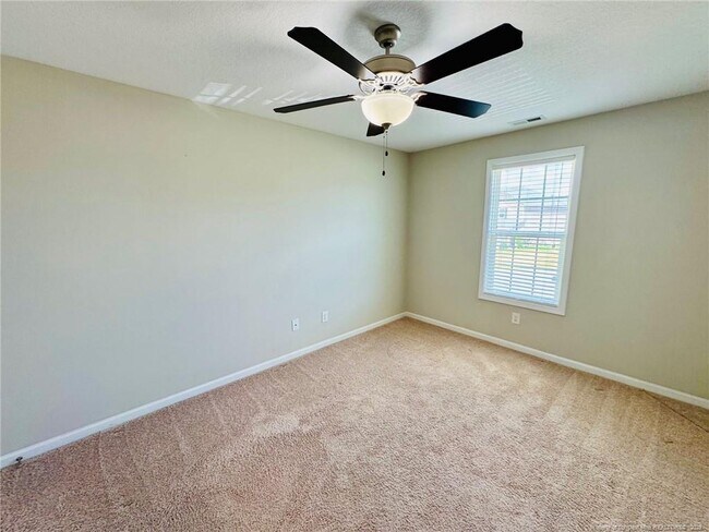 Building Photo - 843 Screech Owl Dr