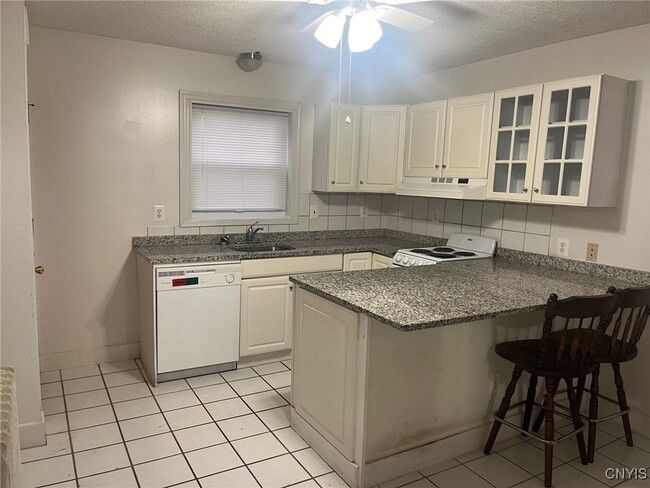 Building Photo - 1108 Madison St