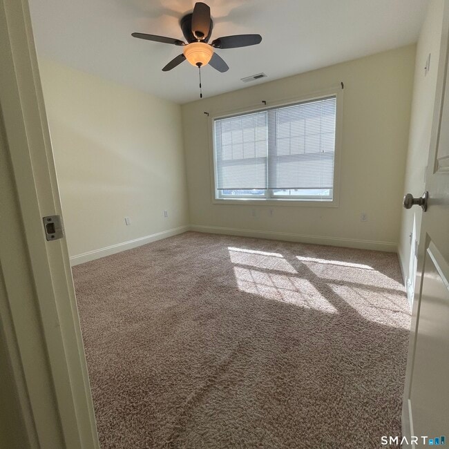 Building Photo - 157 W Main St