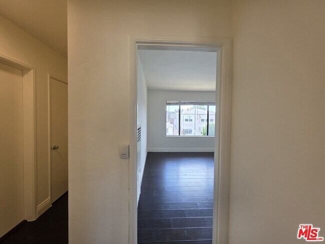 Building Photo - 221 Argonne Ave