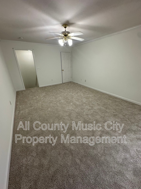 Building Photo - 1101 Downs Blvd