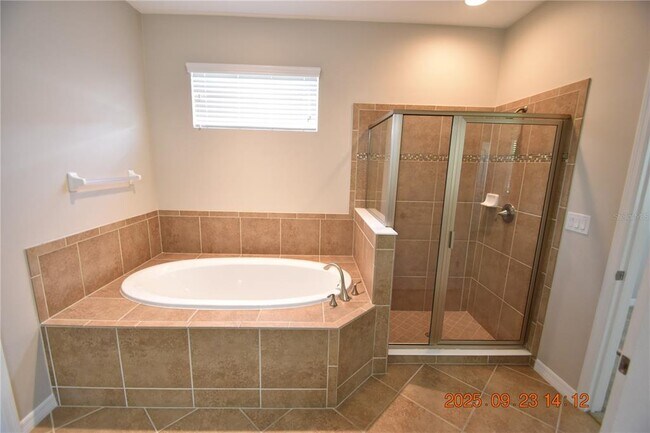 Building Photo - 15660 Starling Water Dr