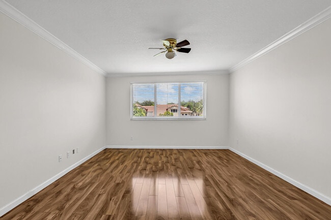 Building Photo - 12571 NW 57th Ct