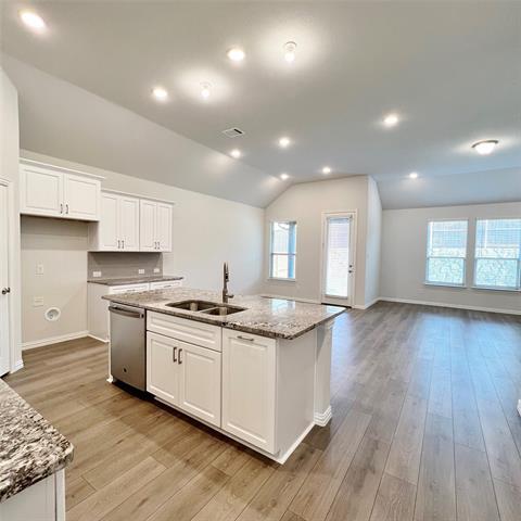 Building Photo - 1310 Sundance Ln