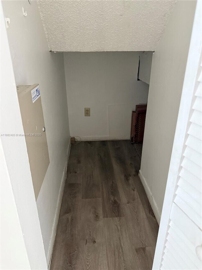 Building Photo - 14378 SW 96th Terrace