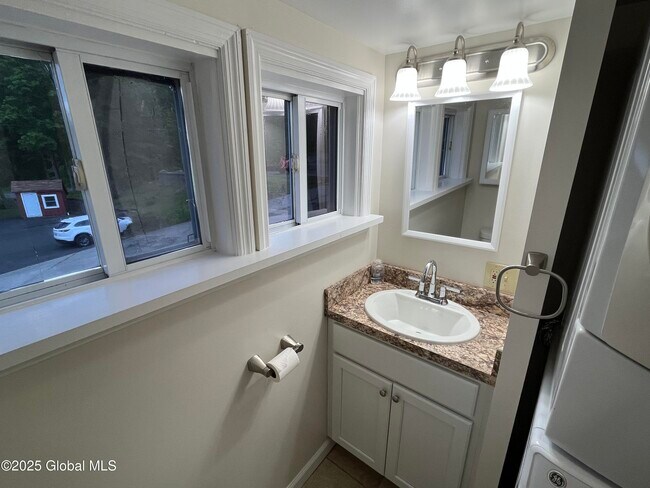 Building Photo - 2680 NY-43