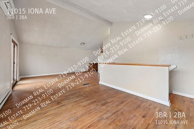 Building Photo - 11015 Iona Ave