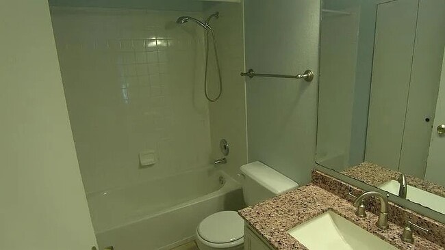 Building Photo - 4787 Sunvalley Dr