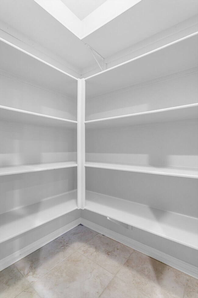 Building Photo - Great Southwest Home