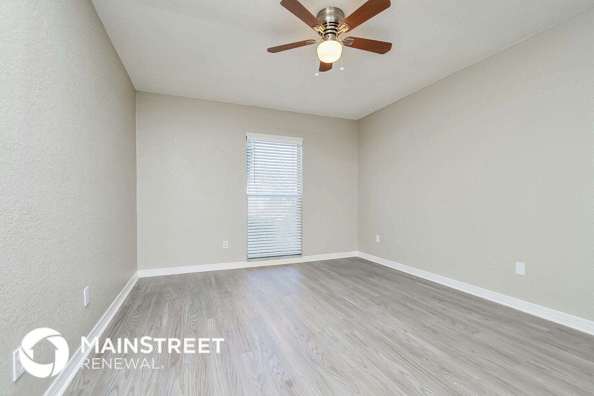 Building Photo - 1625 Crossridge Dr