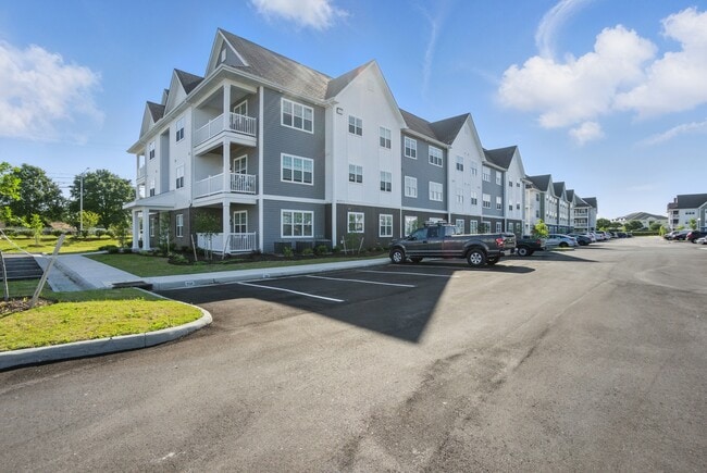 Building Photo - 1728 Vankar Dr