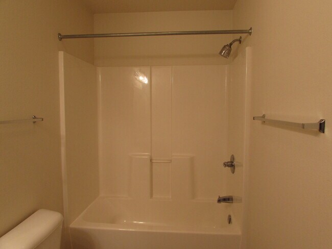 Building Photo - 6185-MF1-E1