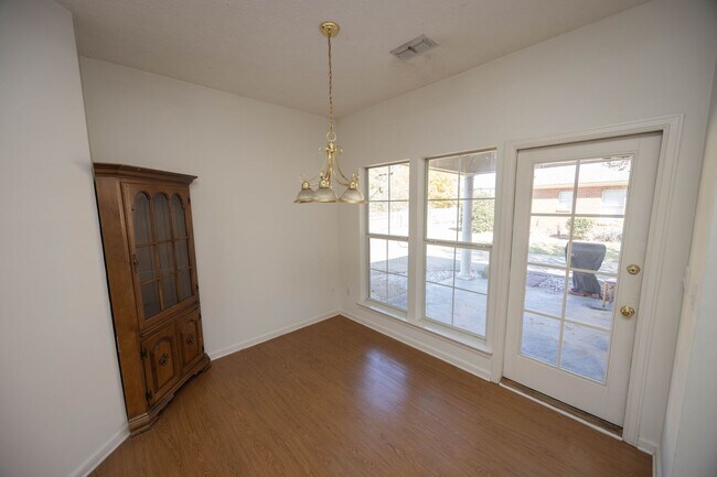 Building Photo - 9336 Bristlecone Dr