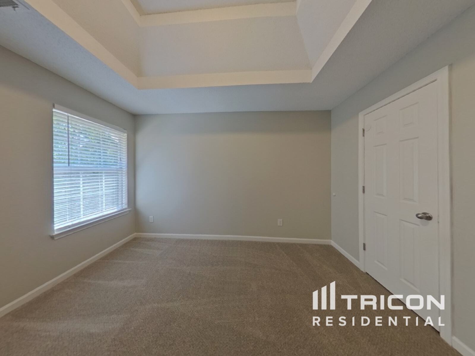 Building Photo - 2880 Chilhowee Dr