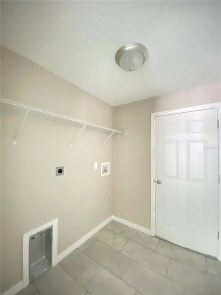 Building Photo - 4490 SW 150th Pl