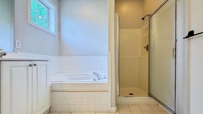 Building Photo - 1034 Grand Oak Ln