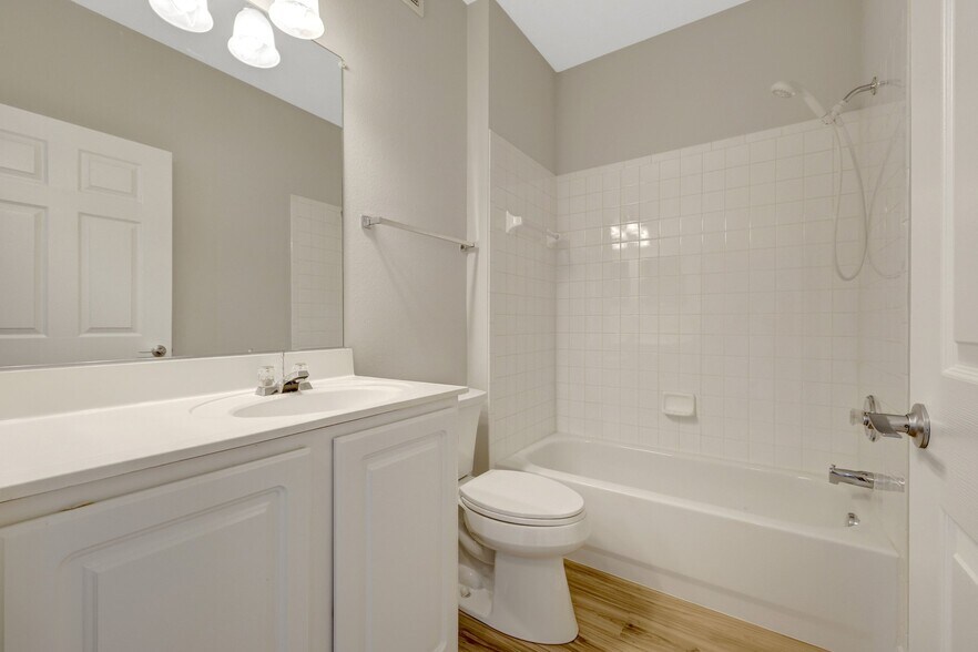 Building Photo - 42421 Rockrose Sq