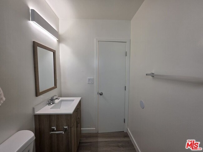 Building Photo - 1433 Brockton Ave