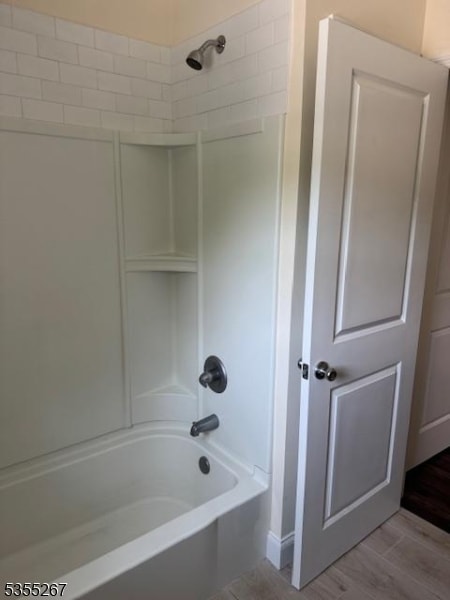 Building Photo - 3 Bank St