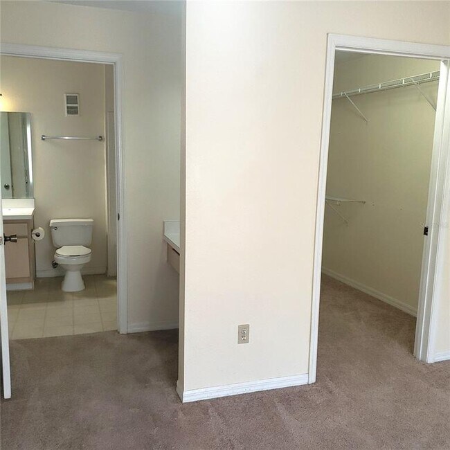 Building Photo - 7300 Westpointe Blvd