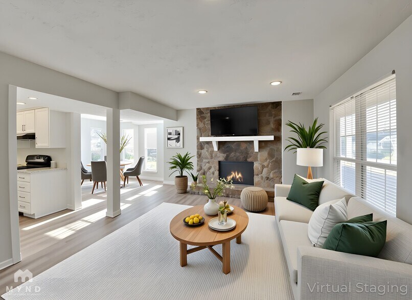 Building Photo - 3050 Brook Hollow Dr