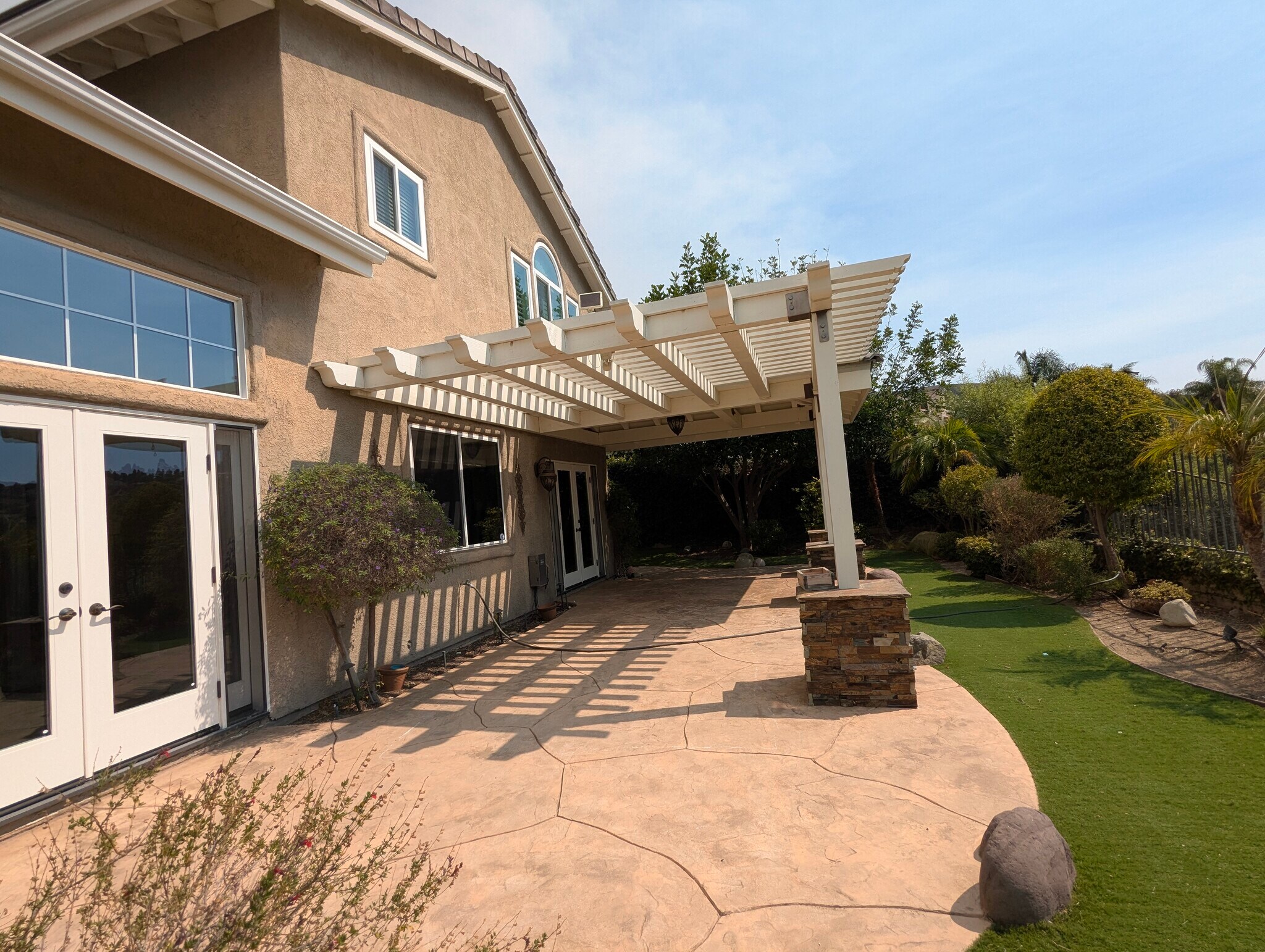 Building Photo - 2300 Rutland Pl