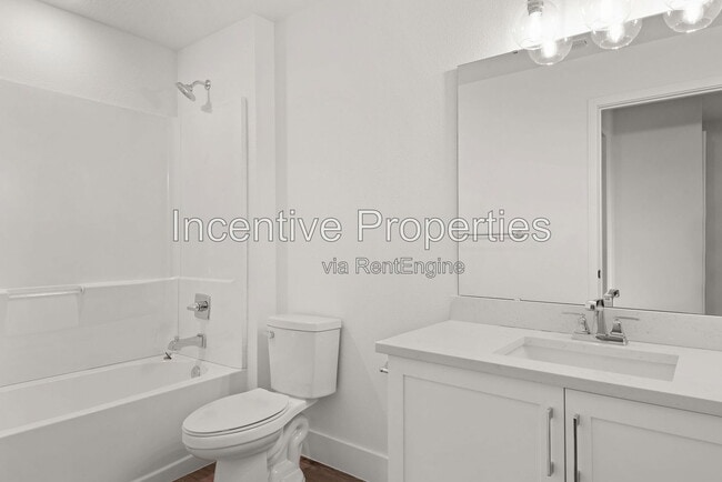 Building Photo - 431 Braddock Ave
