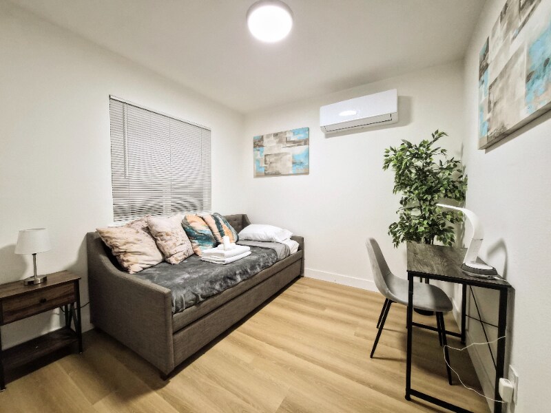 Building Photo - 1200 W Edmundson Ave