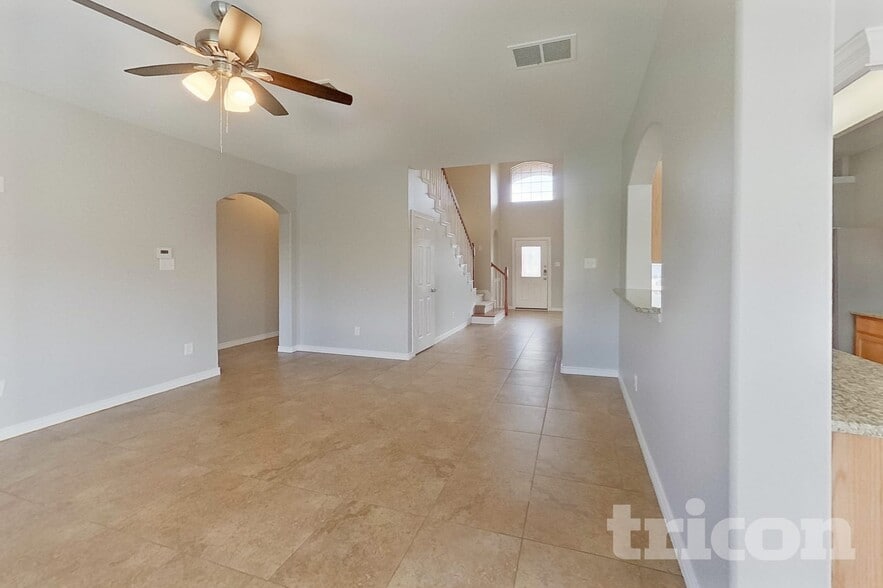 Building Photo - 1716 Anchorage Dr