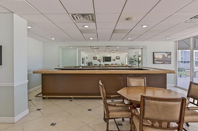 Building Photo - 3700 Galt Ocean Dr