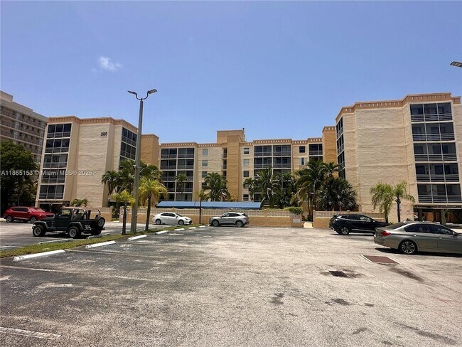 Building Photo - 2935 NE 163rd St