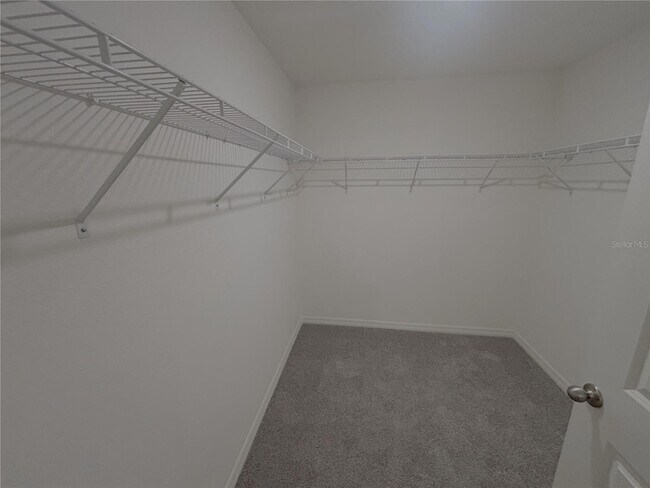 Building Photo - 481 W Rexford Dr