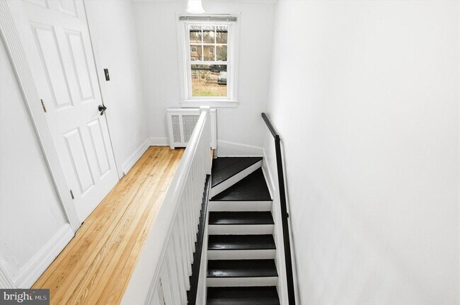 Building Photo - 30 Upper Ferry Rd