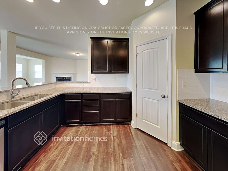 Building Photo - 7825 Wiltshire Ridge Rd