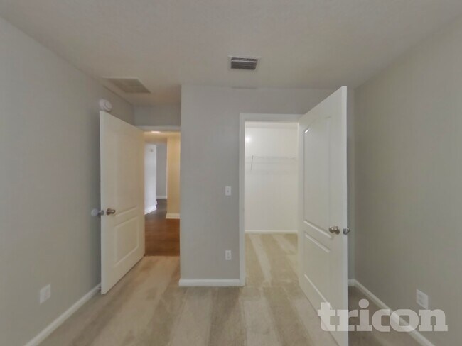 Building Photo - 2268 Eisner Dr