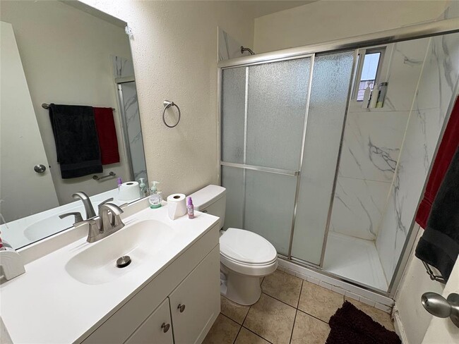 Building Photo - 18611 Bridoon Dr