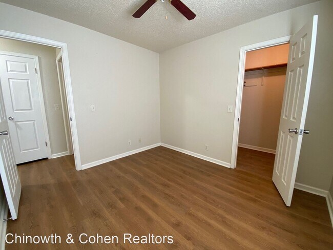 Building Photo - 3 br, 1.5 bath House - 1108 W Knoxville St